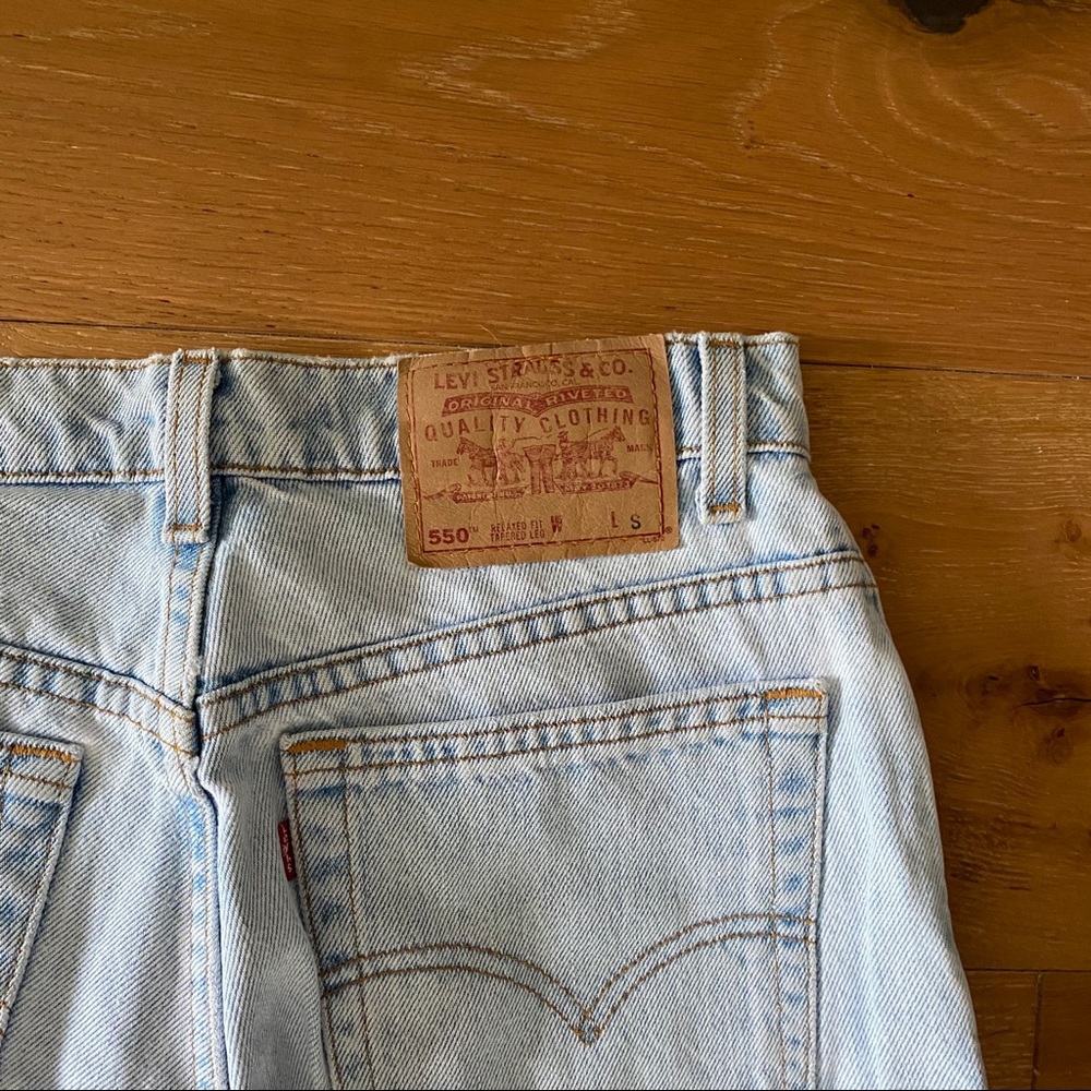 Vintage Levi’s 550 Light Wash High Waist Tapered